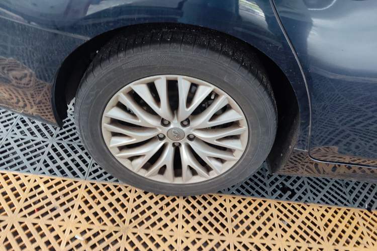 Used Infiniti Q70 2017 Q70L 2.5L Enjoyment Edition Right Rear Wheel Hub