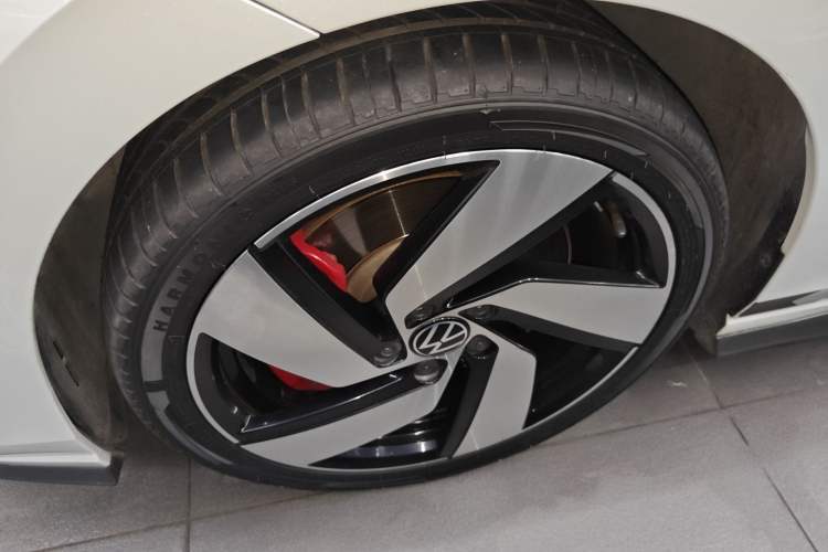 Used Volkswagen Golf GTI 2021 380TSI DSG GTI Left Front Wheel Hub