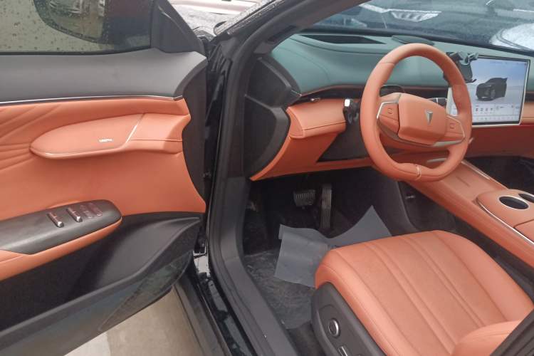 Used Deepal S07 2025 215Max Huawei Qiankun Intelligent Driving ADS SE Range-Extended Version Driver Seat