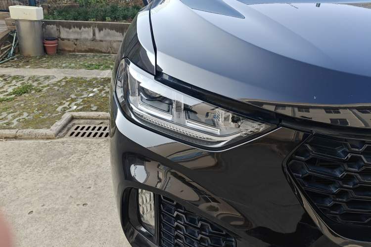 Used Wey VV5 2017 2.0T Ultra-Luxury Version
