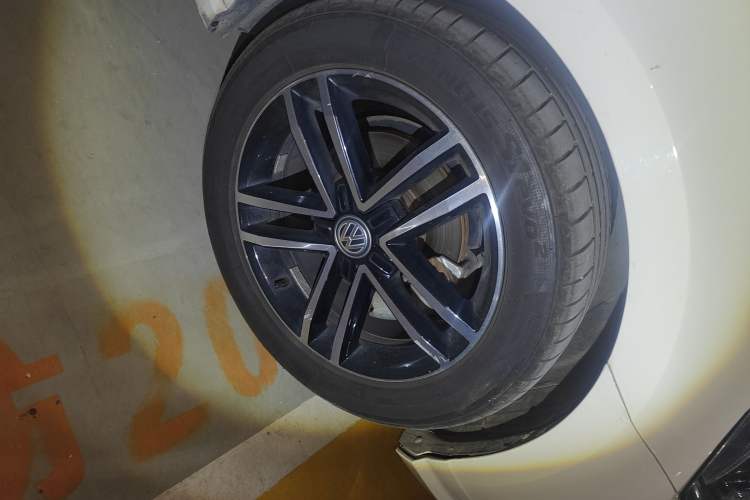 Used Volkswagen Lamando 2019 280TSI DSG Comfort Edition China VI standard
