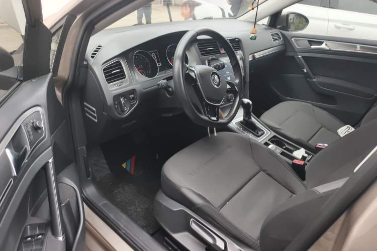 Used Volkswagen Golf 2014 1.4TSI Automatic Comfort Model