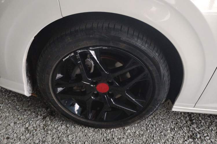 Used Dongfeng Aeolus Yixuan 2021 230T Automatic Zuiying Knight Edition Exterior 4