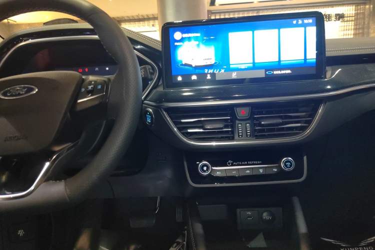 Used Ford Focus 2021 Hatchback EcoBoost 180 Automatic Titanium Edition