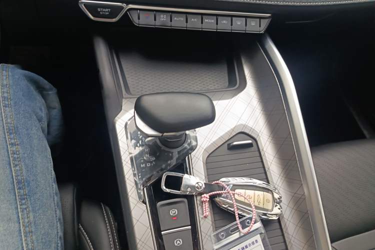 Used Geely Auto Preface 2023 2.0TD Luxury Version
