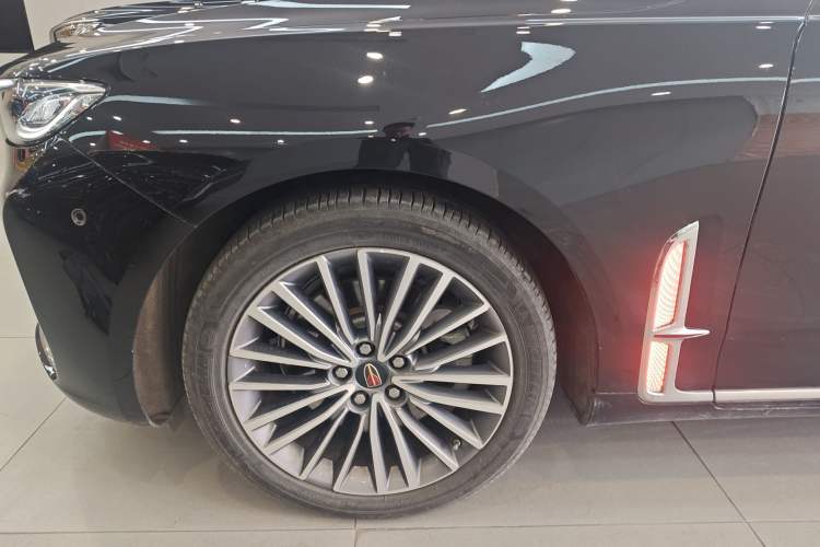 Used Hongqi H9 2022 2.0T Smart Connect Flagship Edition Left Front Wheel Hub