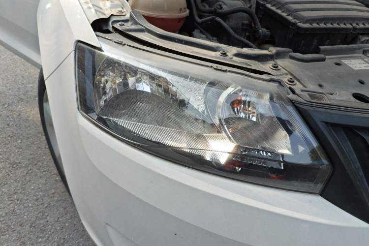 Used Skoda Rapid 2015 1.4L Manual Enjoyment Model