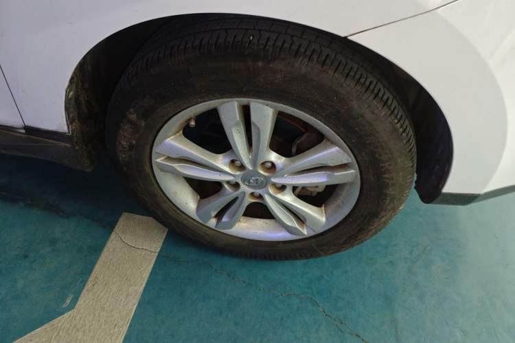 Used Hyundai ix35 2012 2.0L Automatic Two-Wheel Drive Elite Edition GLS
