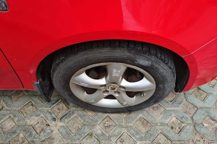 Used Skoda Fabia 2008 1.4L Manual Jingling Edition Right Front Wheel Hub