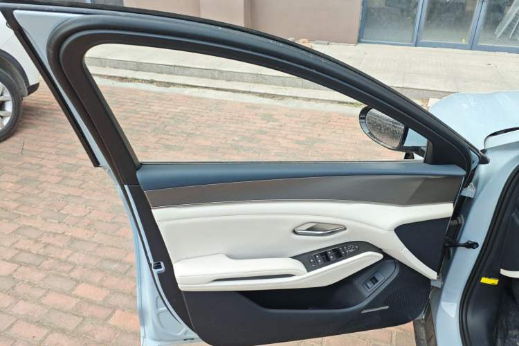 Used BYD Qin L 2024 DM-i 120KM Excellence Model