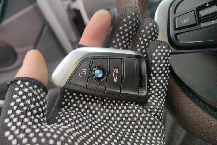 Used BMW X1 2020 sDrive25Li Leading Model
