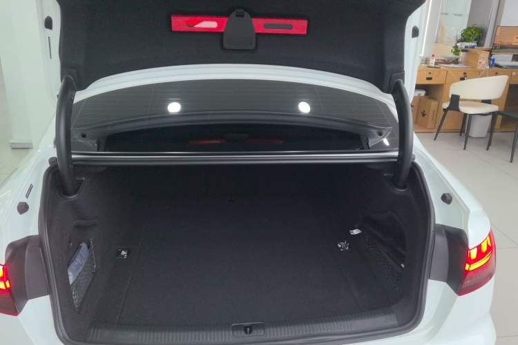 Used Audi A4L 2025 2 Million Units Enjoyment Version 40 TFSI Luxury Dynamic Edition