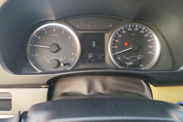 Used Toyota Highlander 2018 2.0T Two-Wheel Drive Elite Version 5 Seats China VI Standard
