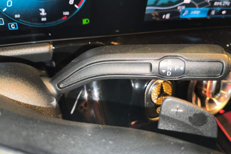 Used Mercedes-Benz GLA 2020 GLA 200 4MATIC Gear Lever