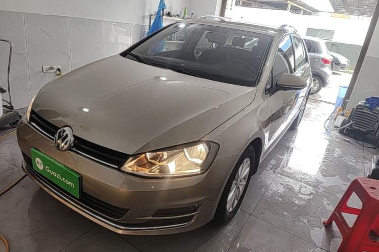 Used Volkswagen Golf 2016 1.6L Automatic Fashion Model