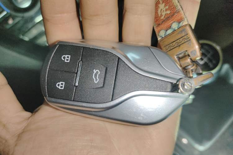 Used Hanteng X7 2016 1.5T Manual Luxury Edition
