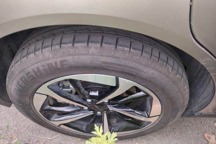 Used AION Y 2023 Younger