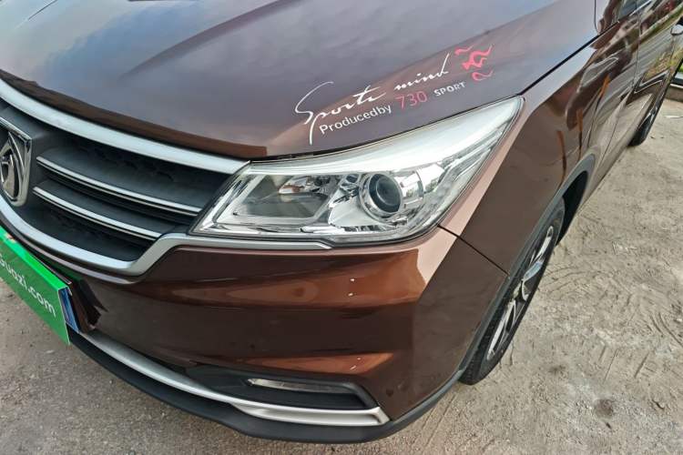 Used Baojun 730 2019 1.5L Manual Fashion Model 7-seater China VI
