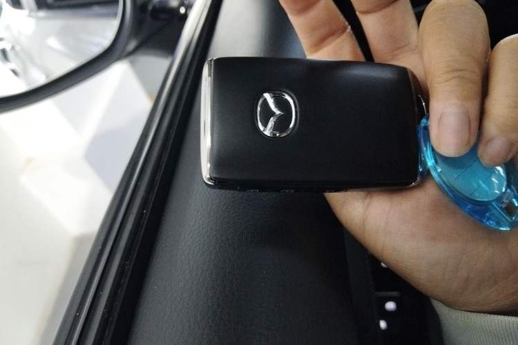 Used Mazda 3 Axela 2022 2.0L Automatic Zhi Rui Obsidian Edition