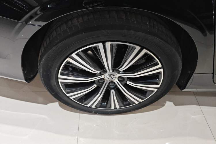 Used Volvo S90 New Energy 2021 T8 eDrive Hybrid Zhiyi Luxury Edition