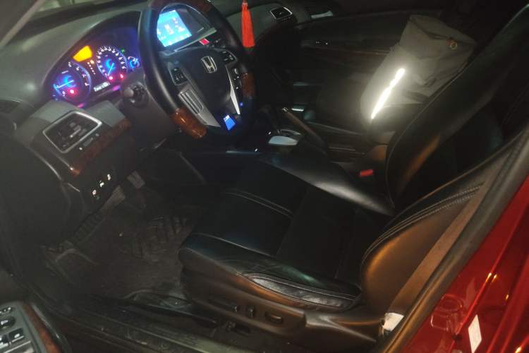 Used Honda Crosstour 2011 3.5L Flagship Edition
