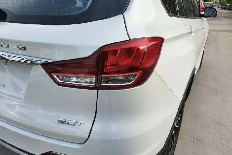 Used Hanteng X7 2016 2.0T DCT Luxury Edition Right Rear Taillight