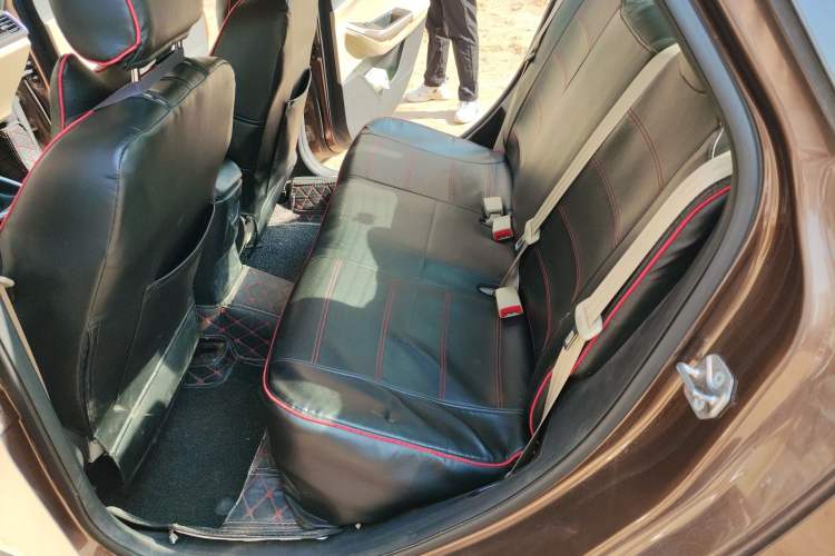 Used Ford Escort 2015 1.5L Manual Comfort Model
