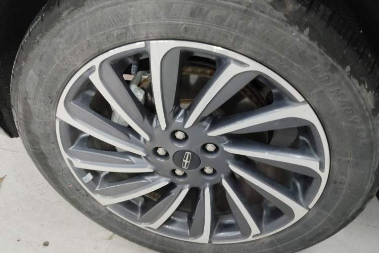 Used Lincoln Corsair 2024 1.5T Two-Wheel Drive Luxury Hybrid Version Exterior 4