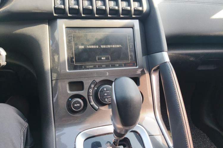 Used Peugeot 3008 2016 1.6THP Automatic Prestige Edition
