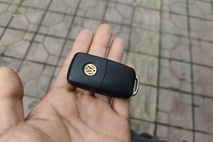 Used Volkswagen Lavida 2013 Revised Classic 1.6L Automatic Fashion Edition