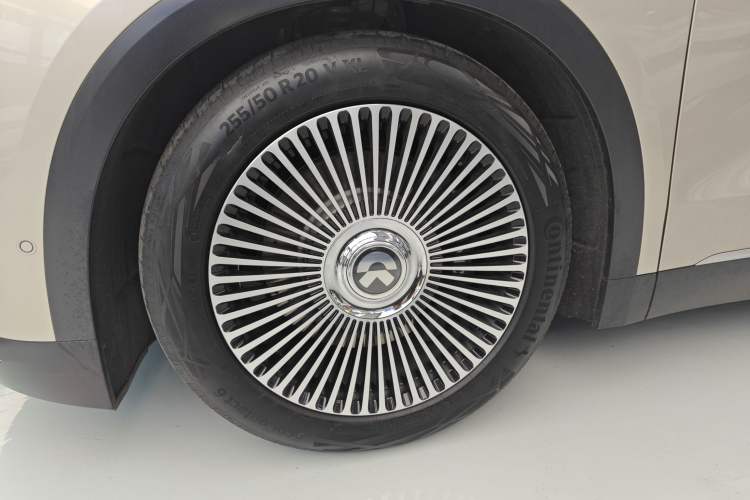 Used Nio ES8 2024 75 kWh Left Front Wheel Hub