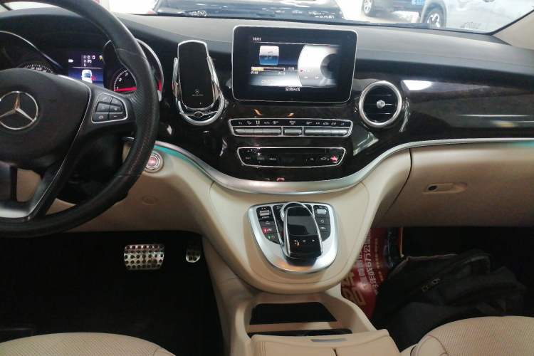 Used Mercedes-Benz V-Class 2018 V 260 L Prestige Extended Version China VI