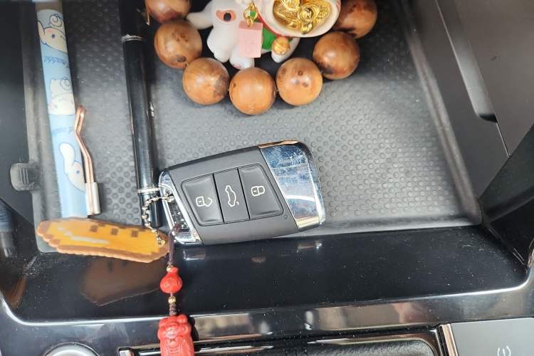 Used Volkswagen Passat 2019 380TSI Luxury Edition China VI Standard Vehicle Key