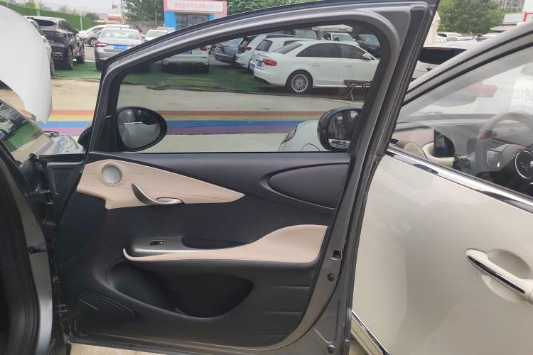 Used BYD Dolphin 2023 420 km Fashion Edition