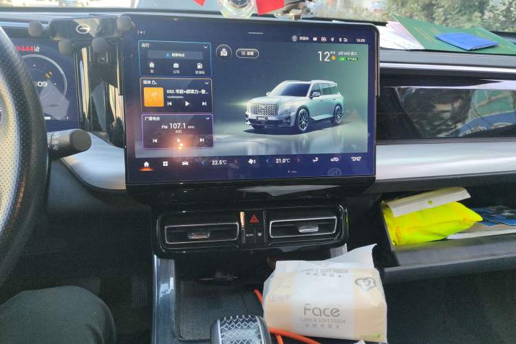 Used GAC Trumpchi GS8 2022 Linghang Series 2.0 TGDI Two-Wheel-Drive Luxury Smart Connectivity Version (7 Seats)