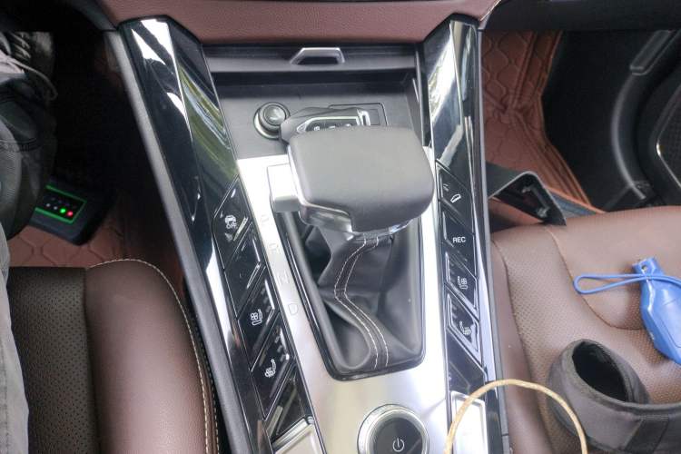 Used TRAUM S70 2018 1.5T Automatic Luxury 7-Seater
