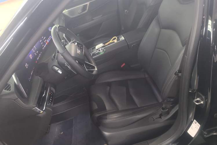 Used Cadillac CT6 2023 28T Luxury Version
