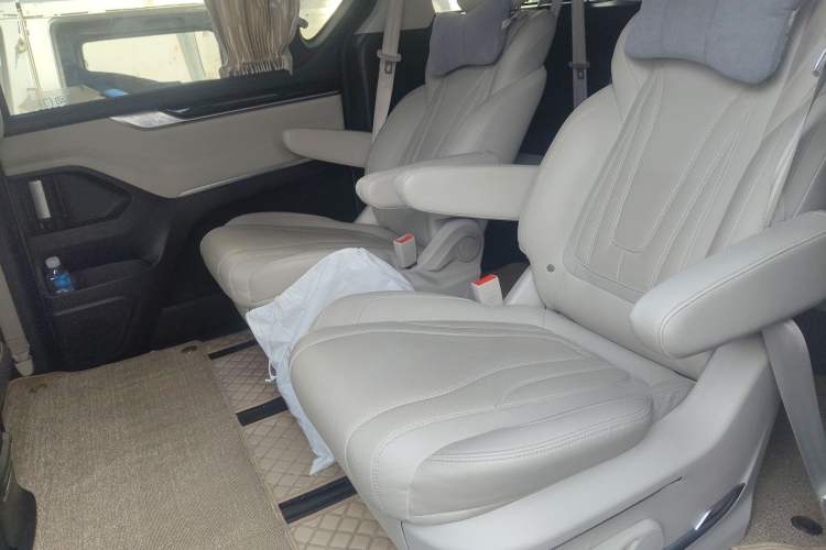 Used SAIC MAXUS G20 2021 PLUS 2.0T Gasoline Automatic Executive Edition