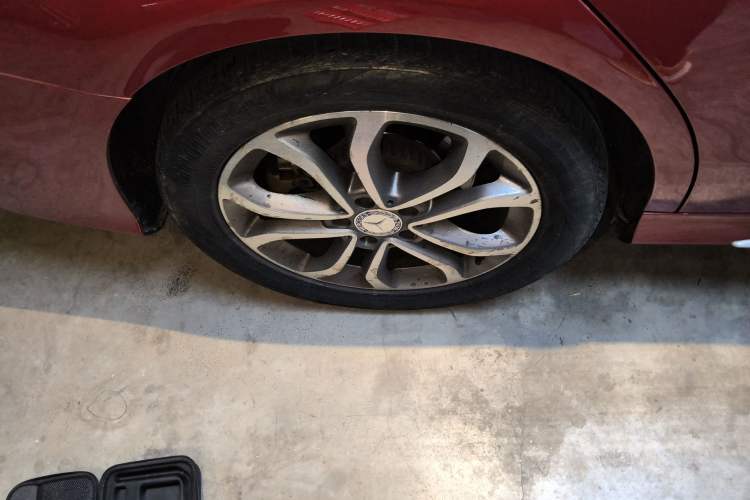 Used Mercedes-Benz C-Class 2016 C 180 L Sport Edition Right Rear Wheel Hub