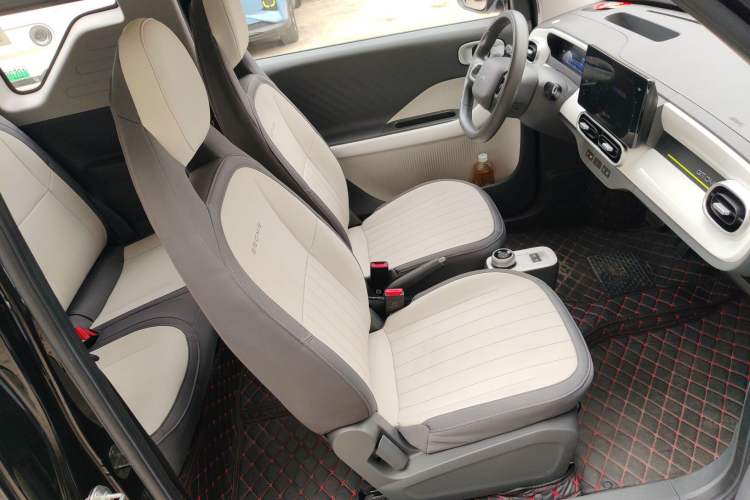 Used Geely Galaxy Panda 2024 200km Panda Kart Right Front Seat