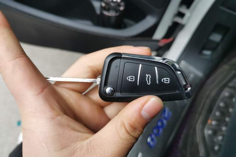 Used Peugeot 2008 2014 1.6L Automatic Excellence Edition