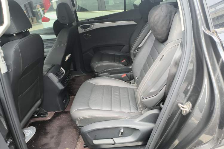 Used Volkswagen Talagon 2022 380TSI Four-Wheel Drive Luxury "Jiajing" Edition Pro 6 Seats Interior 4