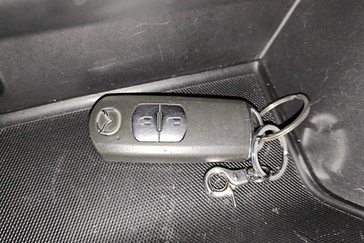 Used Mazda CX-5 2017 2.0L Automatic 2WD ZhiShang Trim China VI Standard
