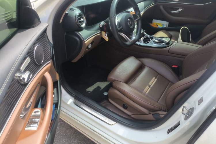 Used Mercedes-Benz E-Class 2018 Facelift E 200 L Sport Edition