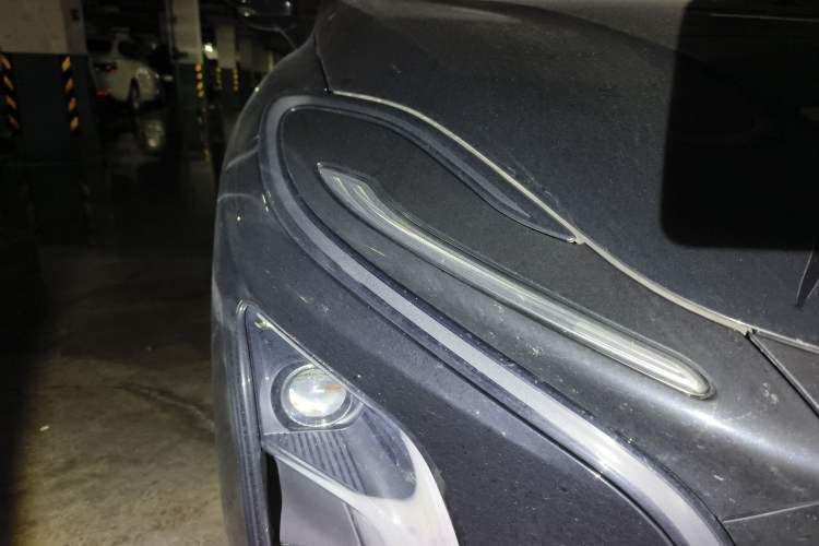 Used Hongqi E-QM5 2023 620km PLUS Right Front Headlight