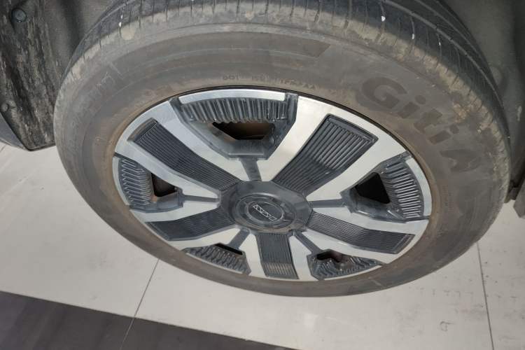 Used iCAR 03 2024 501km Four-wheel Drive Long-Range Advanced Version
