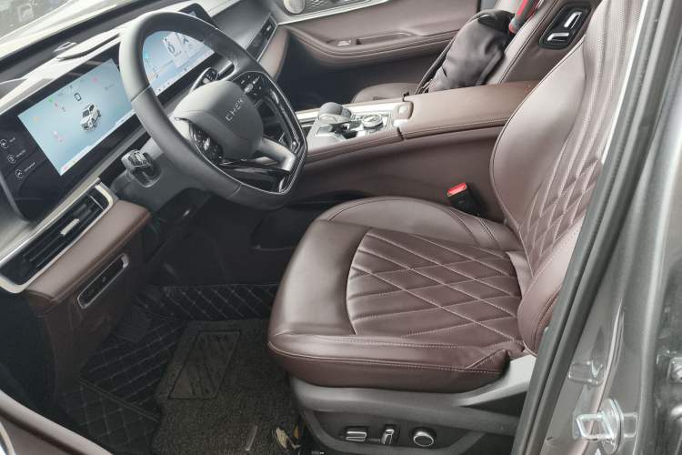 Used Chery Tiggo 8 PRO 2024 Champion Edition 290T Two-Wheel Drive Peak Version 7 Seats
