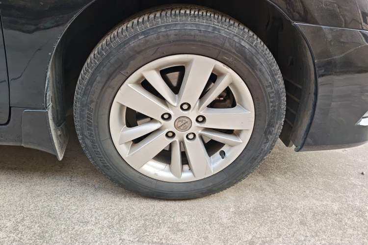 Used Nissan Teana 2011 2.5L XL Glory Edition Right Front Wheel Hub