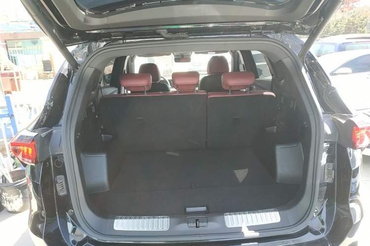 Used JETOUR X70 PLUS 2023 1.6T DCT Stronger PLUS 5-seater Trunk