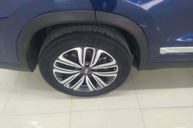 Used Chery Tiggo 8 2020 Facelifted Version 290TGDI Automatic Elite Edition Right Rear Wheel Hub